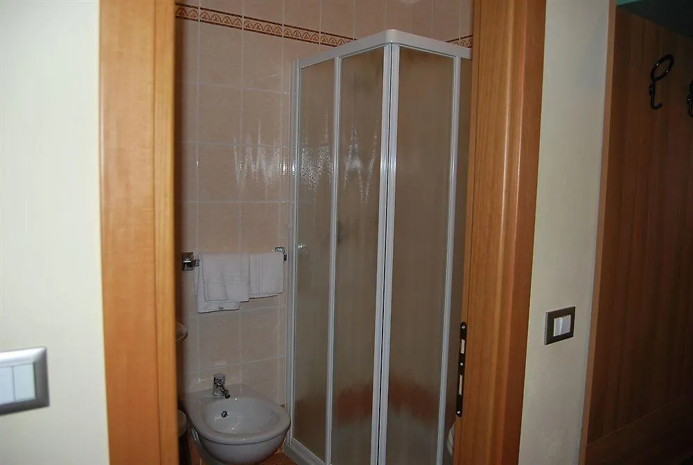 Hotel Garten Lido Сирмионе